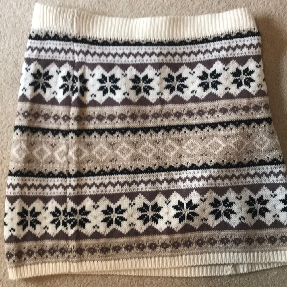 Knit Skirt - Great for Holidays!
